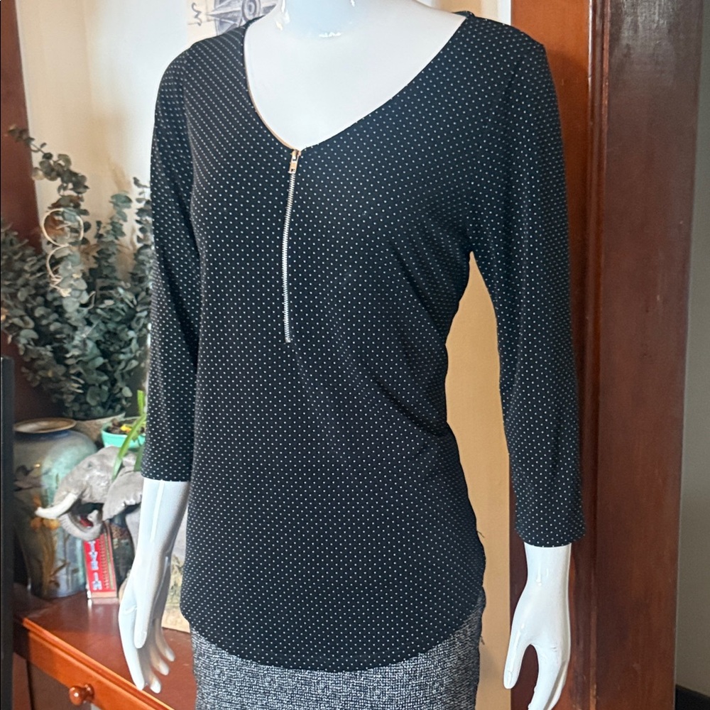 Green Envelope M , Black Polka Dot Zip-Front Women's Top
